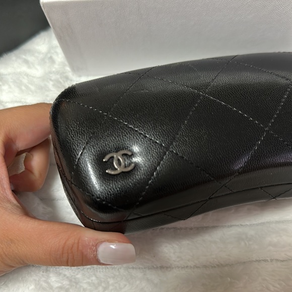 Chanel Sunglasses GIVEAWAY SALE - Picture 4 of 9